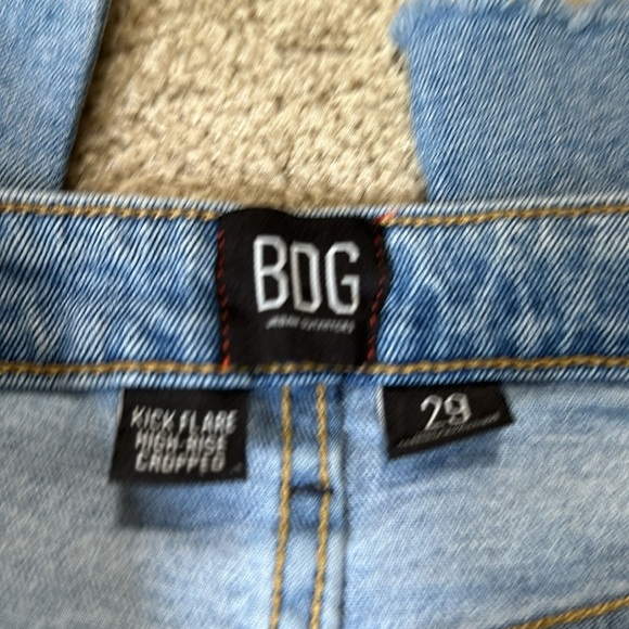 BDG Kick Flare High-Rise Cropped Denim 29 - Picture 3 of 6